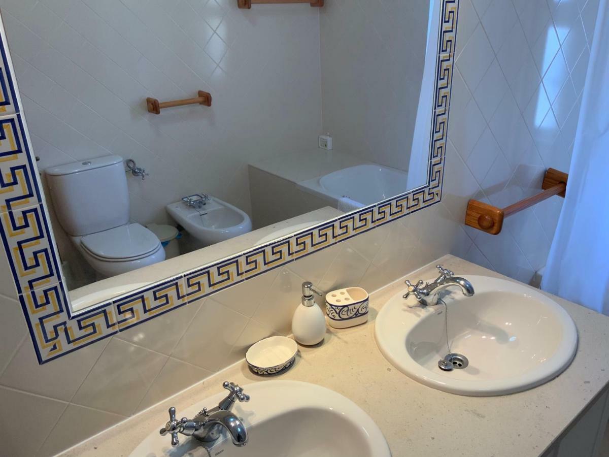Guest House Alfarrobeiras Albufeira Dış mekan fotoğraf