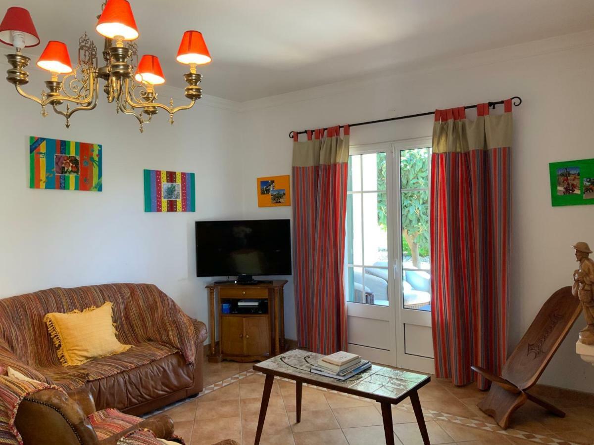 Guest House Alfarrobeiras Albufeira Dış mekan fotoğraf