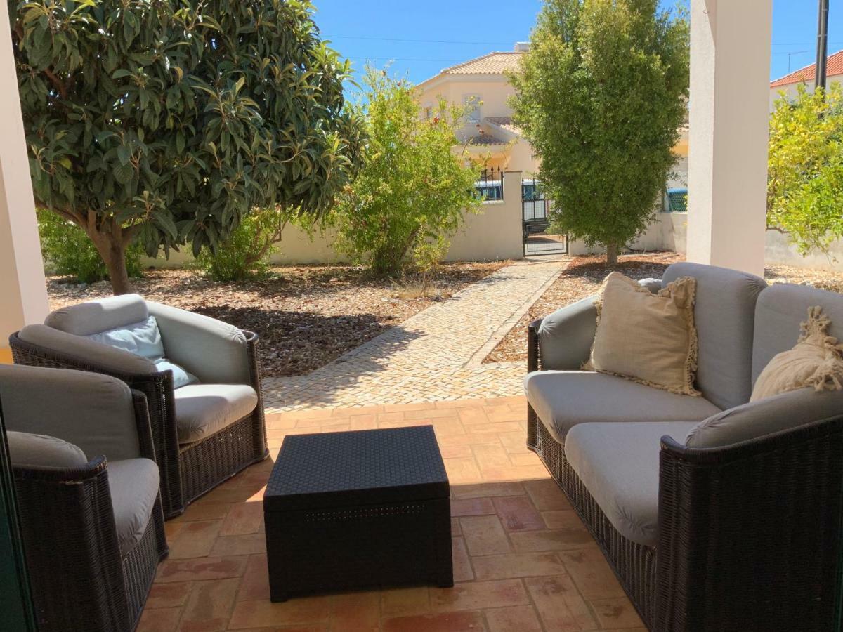 Guest House Alfarrobeiras Albufeira Dış mekan fotoğraf